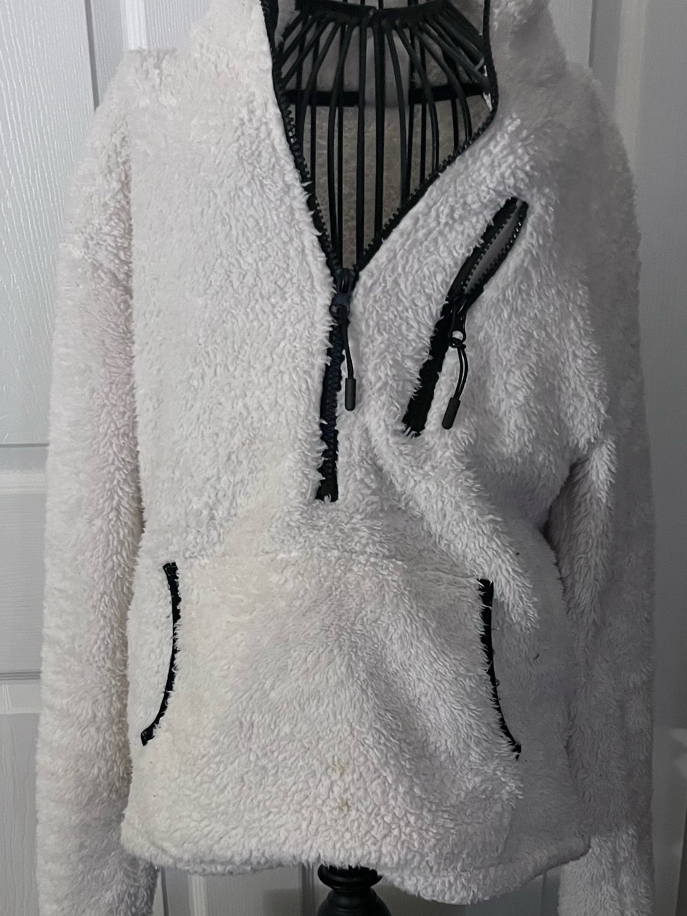 Cozy Women's Cream Sherpa Pullover Jacket